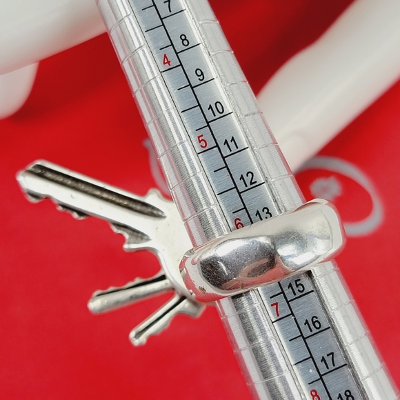 Retired/Rare Authentic Uno de 50 3 Tier Key Spinner Ring Size:6.5 - Picture 11 of 16